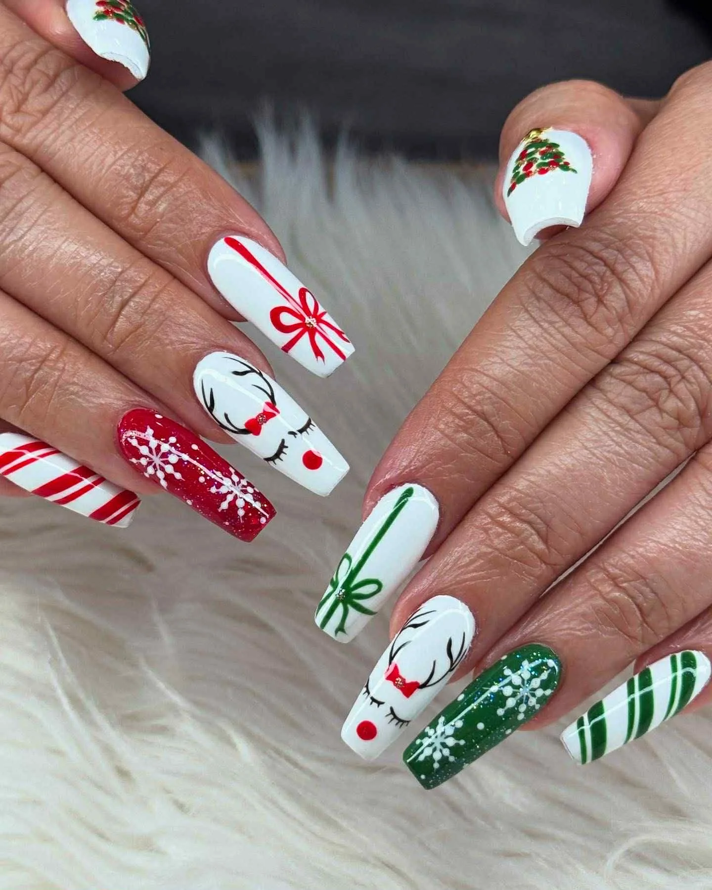 Ceci Nail Salon Christmas Nail Art Design